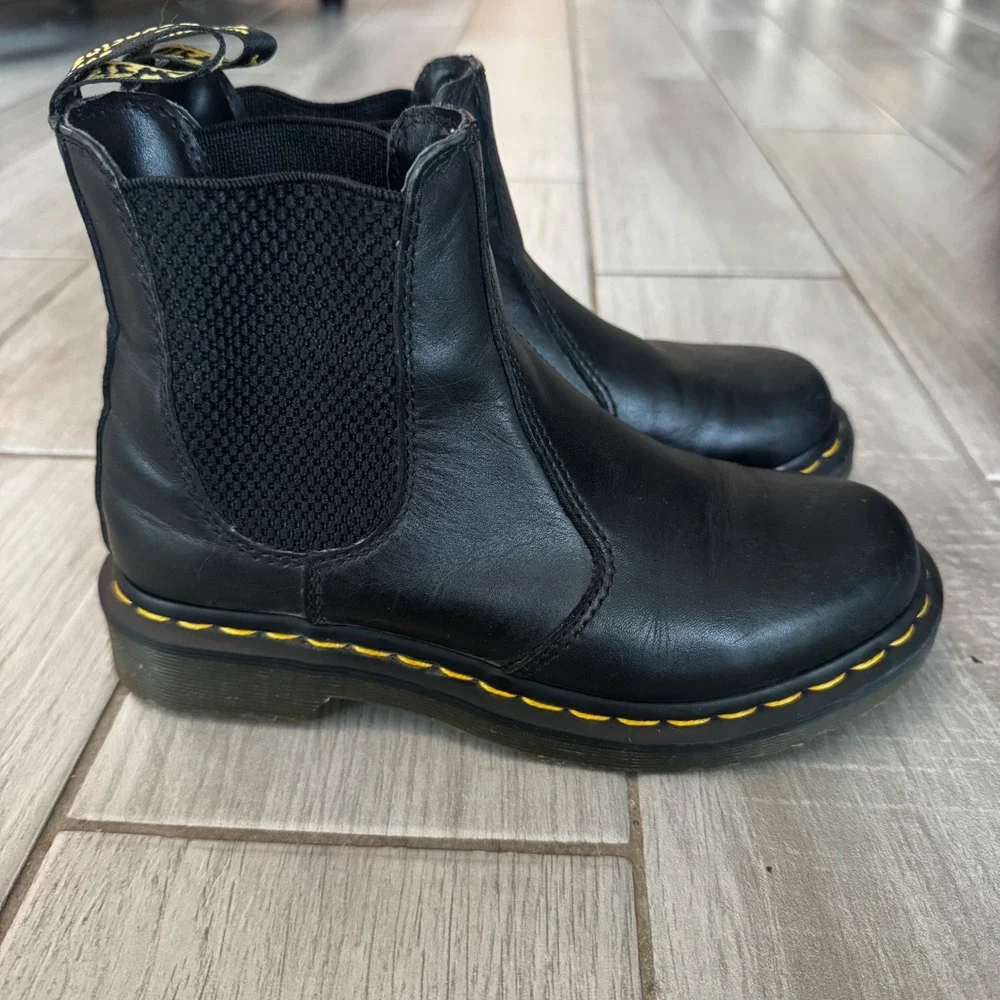 Dr. Martens 2976 Black Leather Chelsea Boots Womens Size 5 USL‎ 3 UK 36 EU